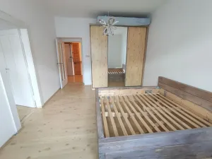 Pronájem bytu 2+1, Praha - Nusle, 5. května, 67 m2