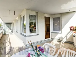 Prodej bytu 3+kk, Praha, Jeřabinová, 92 m2