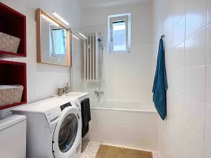 Pronájem bytu 1+kk, Praha - Karlín, Thámova, 24 m2