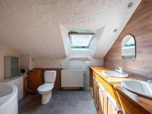 Prodej rodinného domu, Běšiny, 269 m2