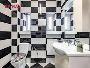 Prodej rodinného domu, České Velenice, Komenského, 247 m2