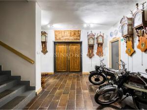 Prodej ubytování, Červená Lhota, 1220 m2