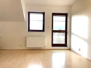 Prodej bytu 4+kk, Jesenice, Hrnčířská, 100 m2