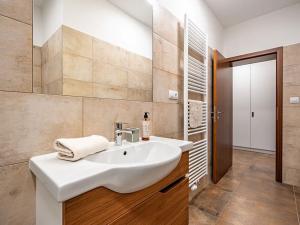 Pronájem bytu 2+kk, Příbor, Politických vězňů, 54 m2