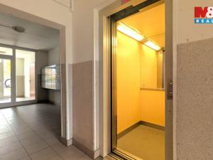 Pronájem bytu 3+1, Praha - Střížkov, Jablonecká, 67 m2