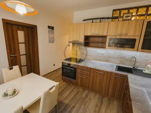 Prodej bytu 4+1, Jičín, Na jihu, 87 m2