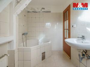 Prodej činžovního domu, Karlovy Vary - Bohatice, Jáchymovská, 700 m2