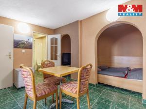 Prodej činžovního domu, Karlovy Vary - Bohatice, Jáchymovská, 700 m2