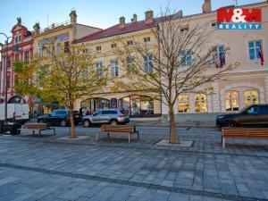 Pronájem obchodního prostoru, Valašské Meziříčí, Náměstí, 32 m2