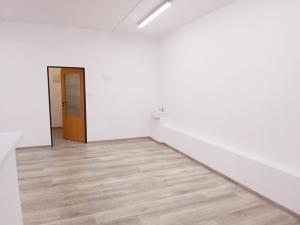 Pronájem obchodního prostoru, Pelhřimov, U Rendlíku, 75 m2