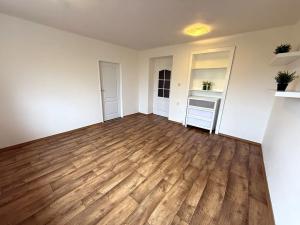 Pronájem bytu 3+1, Hodonín, Horní Valy, 60 m2