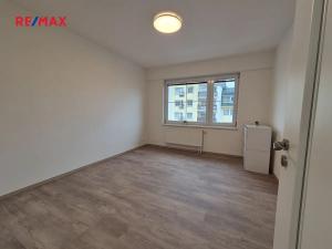 Pronájem bytu 2+kk, Kladno, Vojtěcha Lanny, 51 m2