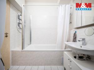 Prodej bytu 2+kk, Praha, Silurská, 53 m2