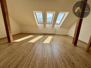 Prodej bytu 2+kk, Praha - Libeň, Zenklova, 81 m2