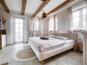 Prodej apartmánu, Lipí, 197 m2