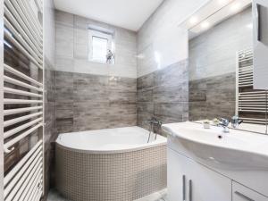 Pronájem rodinného domu, Pardubice - Ohrazenice, Hradišťská, 105 m2