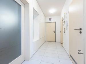 Pronájem bytu 2+kk, Praha - Jinonice, Pod stolovou horou, 58 m2