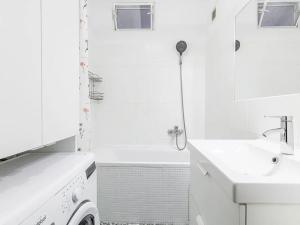 Pronájem bytu 3+1, Hluboká nad Vltavou, Nerudova, 70 m2