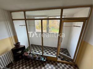 Prodej bytu 2+1, Opava, Hobzíkova, 58 m2