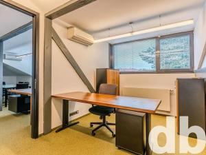 Pronájem kanceláře, Cheb, 26. dubna, 260 m2