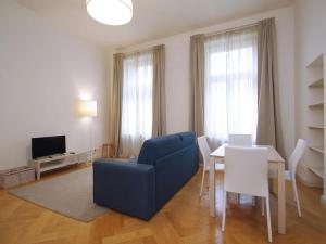 Pronájem bytu 1+1, Praha - Nové Město, Bolzanova, 47 m2