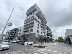 Pronájem obchodního prostoru, Praha - Stodůlky, Hábova, 165 m2