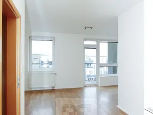 Pronájem bytu 2+kk, Praha - Vysočany, Pod Harfou, 48 m2