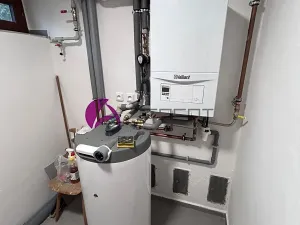 Pronájem rodinného domu, Charváty, 250 m2