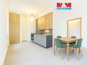 Prodej bytu 3+1, Sytno, 70 m2