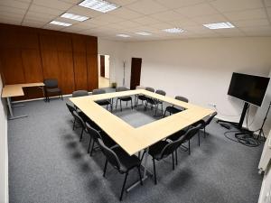 Pronájem kanceláře, Žďár nad Sázavou, Havlíčkovo nám., 230 m2