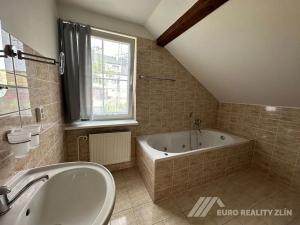 Pronájem rodinného domu, Zádveřice-Raková, 230 m2