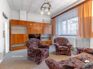 Prodej rodinného domu, Tlučná, Hlavní, 290 m2