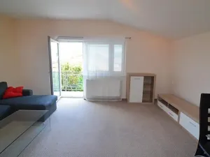 Pronájem bytu 2+kk, Vestec, U Strouhy, 57 m2