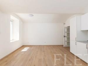 Pronájem bytu 1+kk, Praha - Libeň, Františka Kadlece, 38 m2