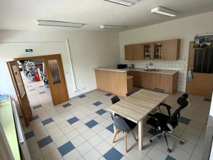 Pronájem obchodního prostoru, Litomyšl, Sokolovská, 231 m2