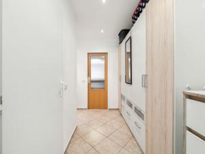 Prodej bytu 2+kk, Praha - Újezd nad Lesy, Malotická, 43 m2