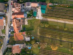 Prodej rodinného domu, Perná, 300 m2