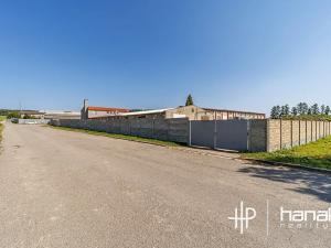 Prodej výrobních prostor, Dolany, 900 m2