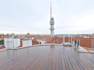 Pronájem bytu 2+kk, Praha - Vinohrady, náměstí Jiřího z Poděbrad, 160 m2