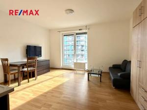 Pronájem bytu 1+kk, Praha - Malešice, Nad úžlabinou, 36 m2