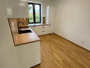 Pronájem bytu 2+1, Nýřany, Masarykovo náměstí, 72 m2