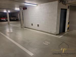 Pronájem garážového stání, Dobřichovice, Anežky České, 18 m2