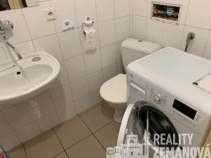 Pronájem bytu 1+1, Praha - Smíchov, Vltavská, 30 m2