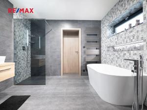 Prodej rodinného domu, Velká Dobrá, Pražská, 182 m2