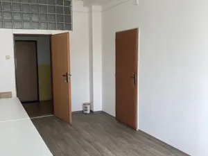 Pronájem kanceláře, Liberec, Švermova, 18 m2