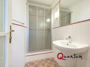 Pronájem kanceláře, Praha - Hradčany, Loretánské náměstí, 18 m2