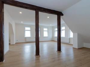 Pronájem atypického bytu, Praha, Na Švihance, 224 m2