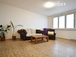 Prodej bytu 3+1, Břeclav, Na Valtické, 67 m2