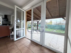 Prodej rodinného domu, Mokrá-Horákov, 240 m2