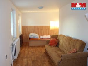 Prodej komerční nemovitosti, Libiš, 300 m2